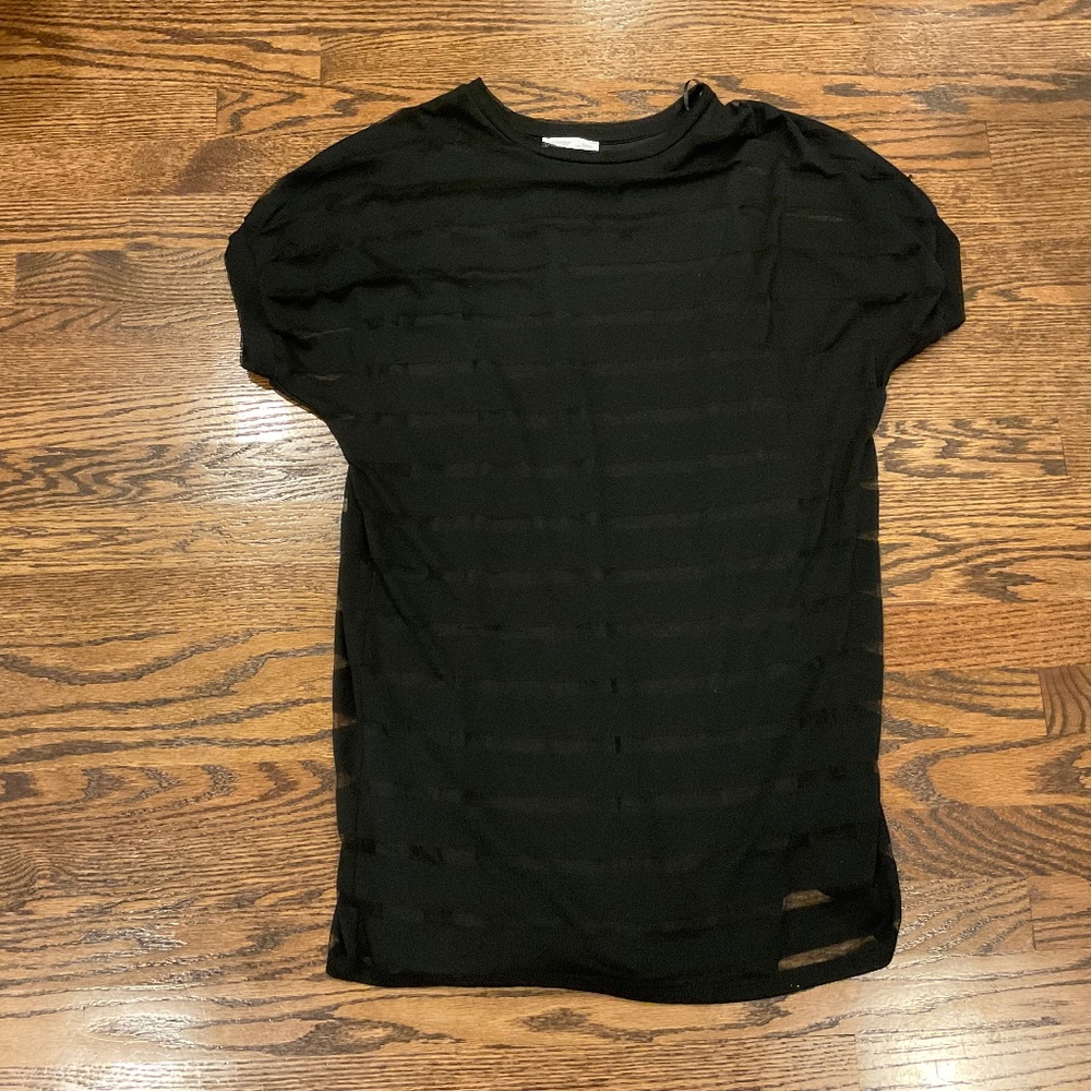 Zara W/B black size Medium tunic